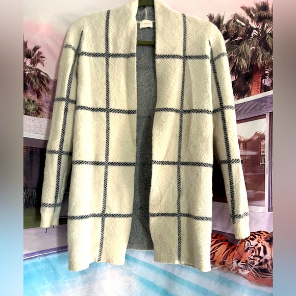 Cyrus Long Buffalo Plaid Sweater 🌵 - Picture 1 of 4